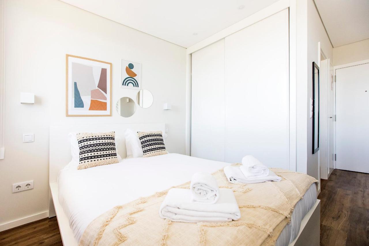 Elegant Studio W/ Ac & Balcony By Lovelystay Porto Dış mekan fotoğraf