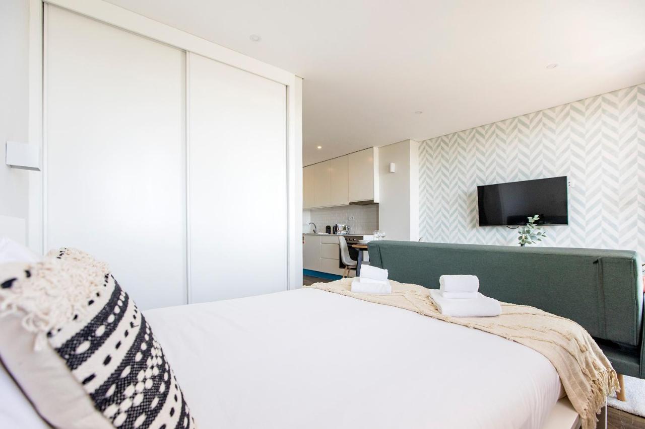 Elegant Studio W/ Ac & Balcony By Lovelystay Porto Dış mekan fotoğraf