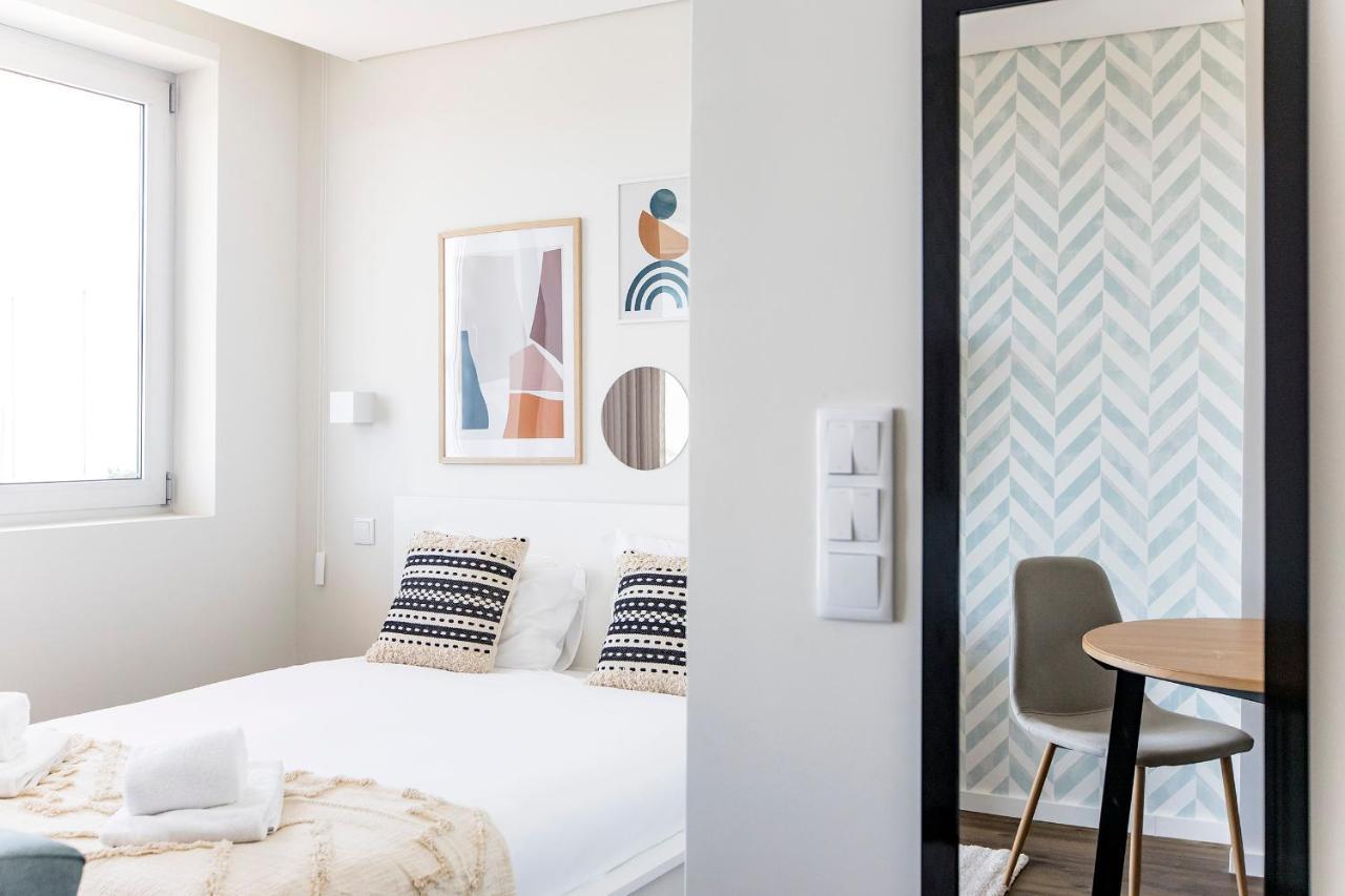 Elegant Studio W/ Ac & Balcony By Lovelystay Porto Dış mekan fotoğraf