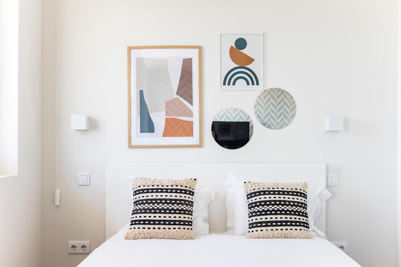 Elegant Studio W/ Ac & Balcony By Lovelystay Porto Dış mekan fotoğraf