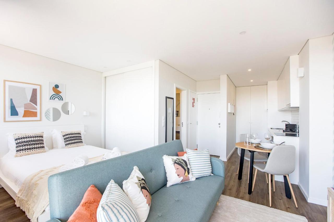 Elegant Studio W/ Ac & Balcony By Lovelystay Porto Dış mekan fotoğraf
